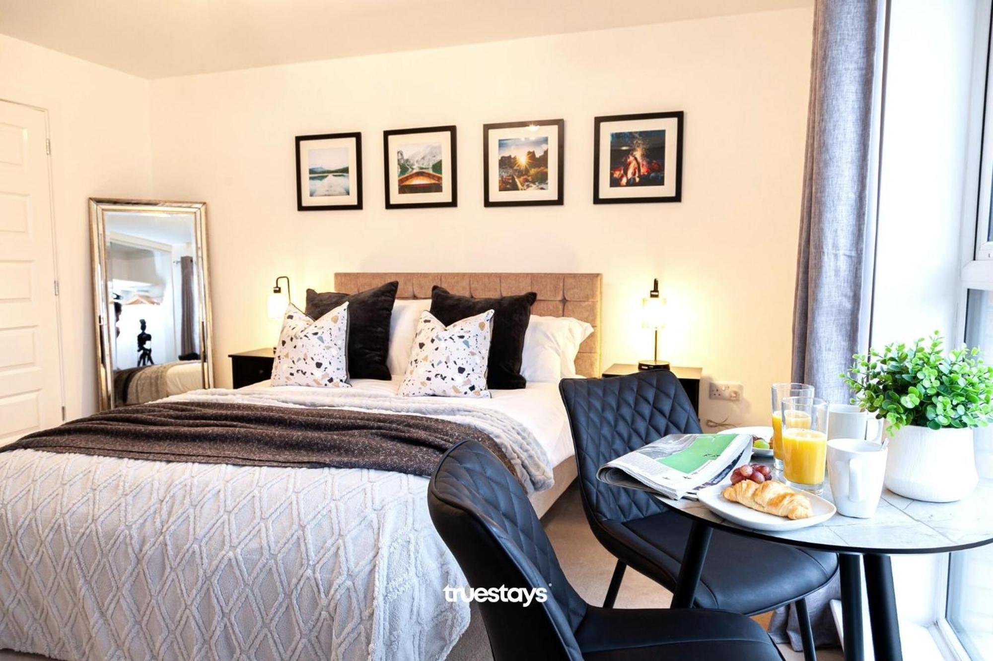 Ambassador House By Truestays - Luxury 4 Bedroom House In Stoke-On-Trent Etruria Eksteriør bilde