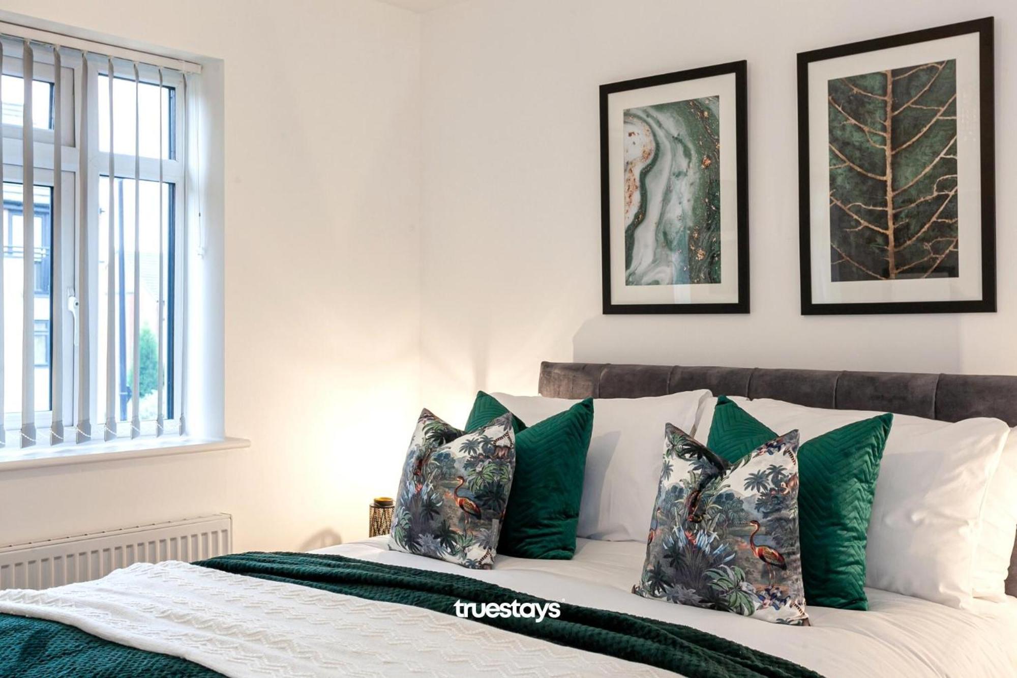 Ambassador House By Truestays - Luxury 4 Bedroom House In Stoke-On-Trent Etruria Eksteriør bilde