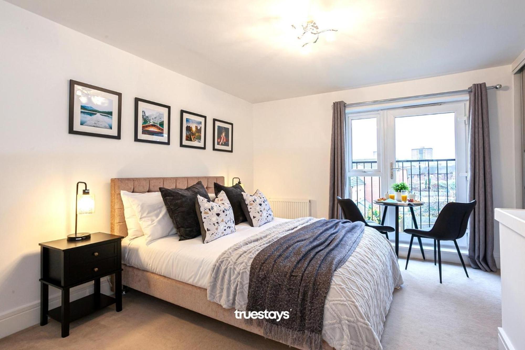 Ambassador House By Truestays - Luxury 4 Bedroom House In Stoke-On-Trent Etruria Eksteriør bilde