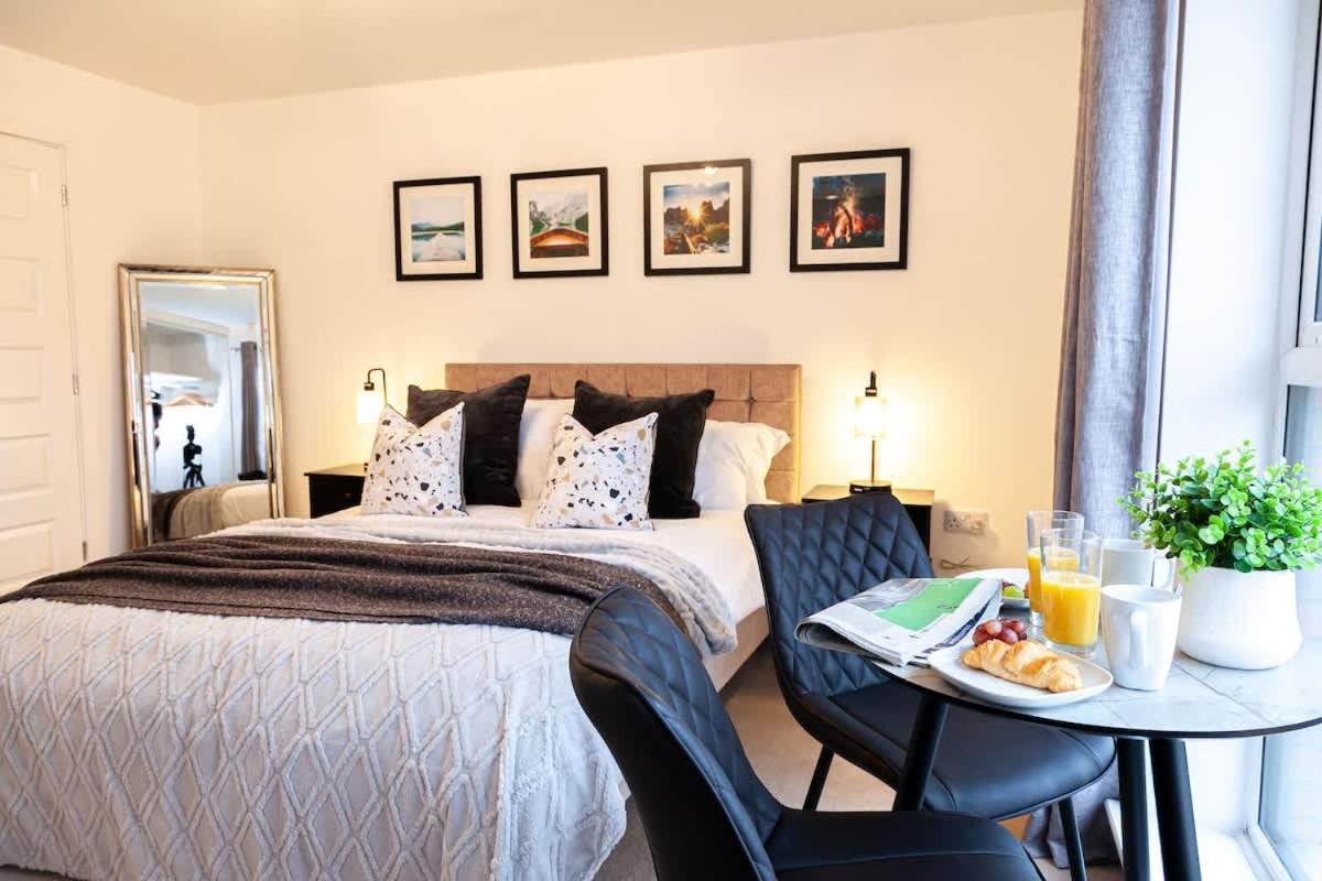 Ambassador House By Truestays - Luxury 4 Bedroom House In Stoke-On-Trent Etruria Eksteriør bilde